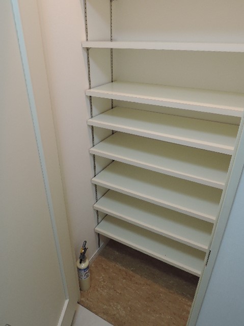 玄関　※別部屋の写真を使用しています。