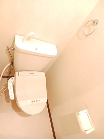 トイレ　コンパクトで使いやすいトイレです