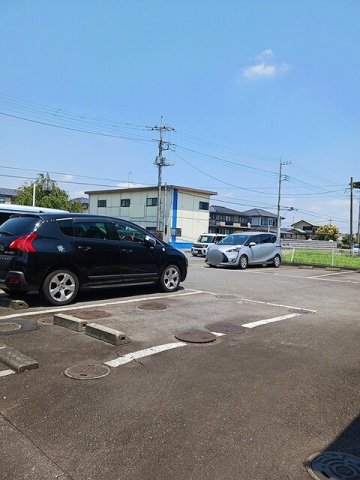 駐車場　駐車スペースもあります
