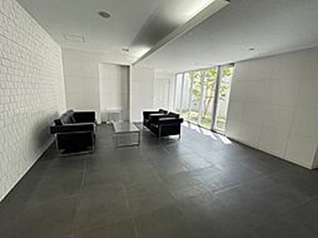 ロビー　角部屋です