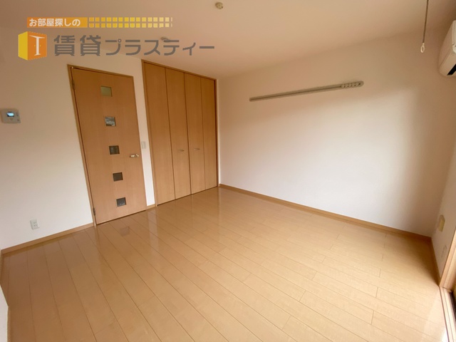 居室・リビング　８帖のゆったりしたお部屋です