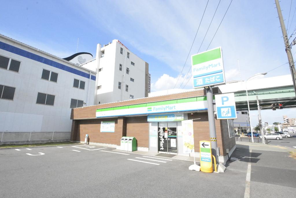 その他　ファミリーマート瑞穂二野町店（その他）まで1018m