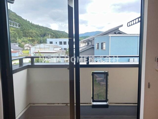 バルコニー　南向きバルコニーで日当たりGOOD☆彡