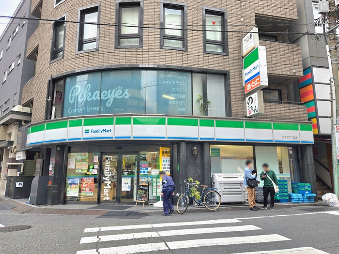 コンビニ　ファミリーマート 北大塚二丁目店（コンビニ）まで270m