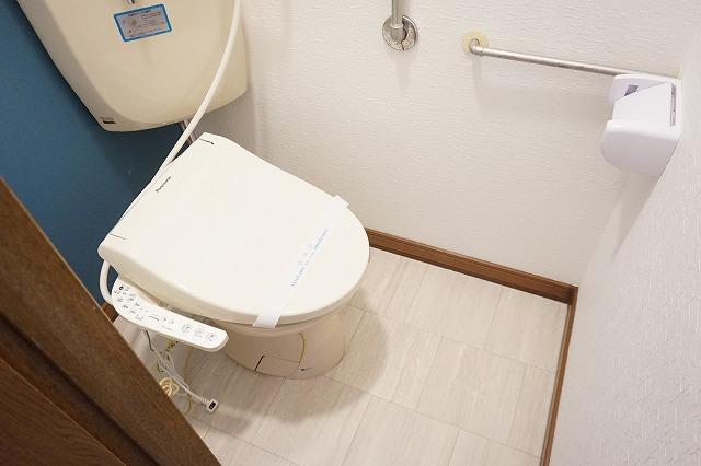 トイレ　トイレ