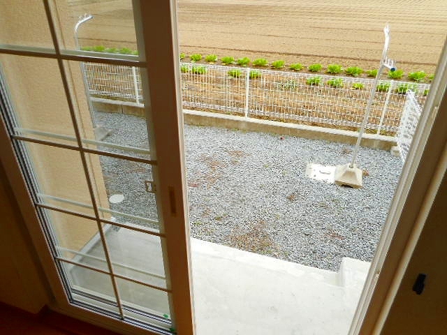 バルコニー　専用庭あり