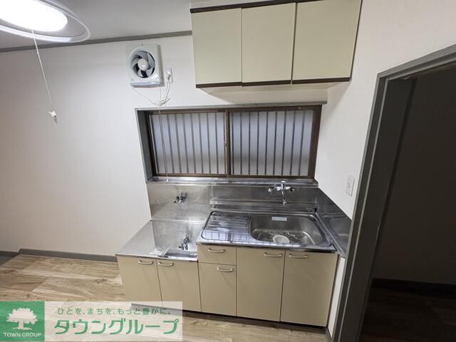 キッチン　お問合せはタウンハウジングまで！※現地待合わせ相談可能