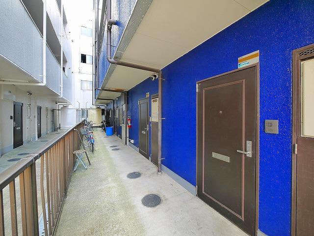 その他共有部分　落ち着いたエントランスです