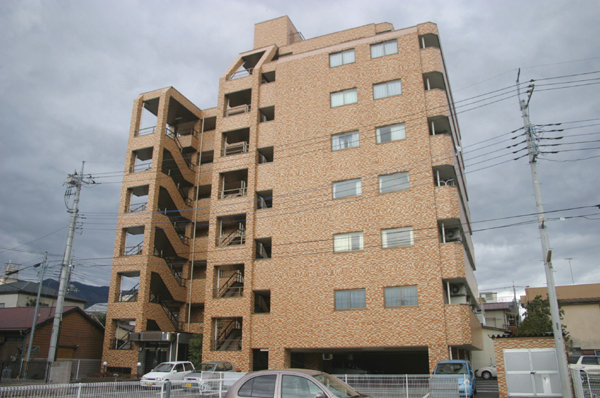 建物外観　日当たり良好