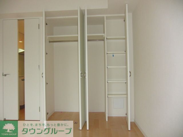 収納　Cタイプ2012年1月撮影 同タイプ203号室の写真です。