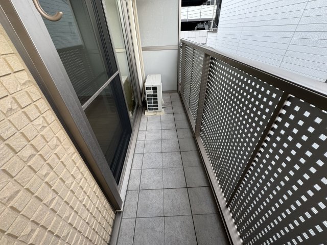 バルコニー　※写真は同建物別部屋
