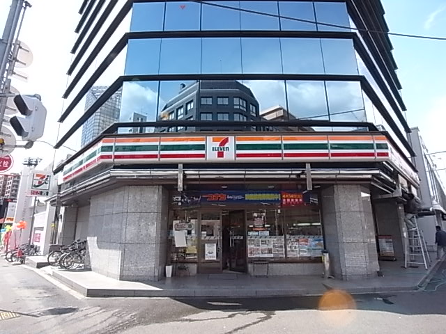 コンビニ　セブンイレブン（コンビニ）まで21m