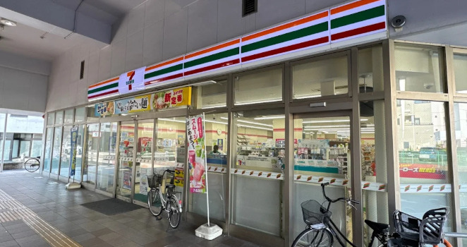 コンビニ　セブンイレブン 名古屋柴田駅前店（コンビニ）まで388m