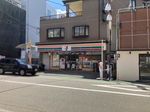 コンビニ　セブン－イレブン　池田石橋１丁目店（コンビニ）まで185m