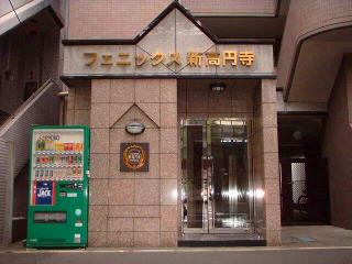 エントランス　ゆとりのあるエントランスです