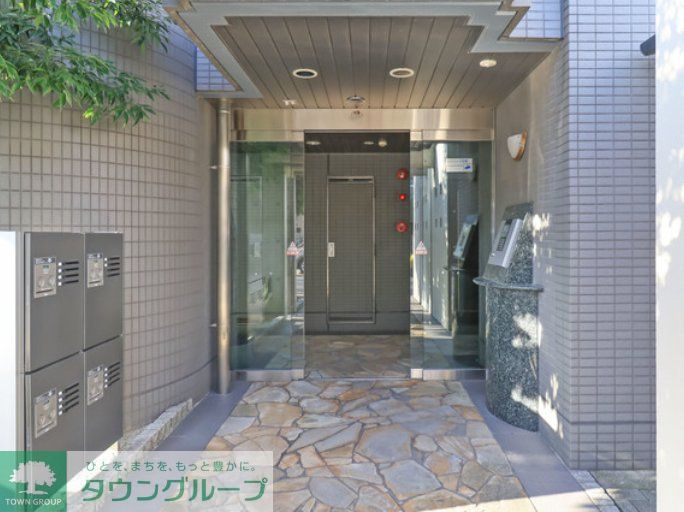 エントランス　エントランス