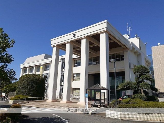 役所　八街市役所（役所）まで1900m