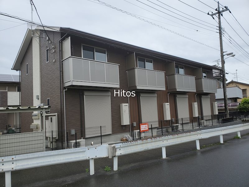 建物外観　戸建て感覚で暮らせるメゾネット物件です♪