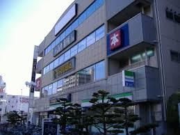 コンビニ　ファミリーマート 高速長田駅前店（コンビニ）まで520m
