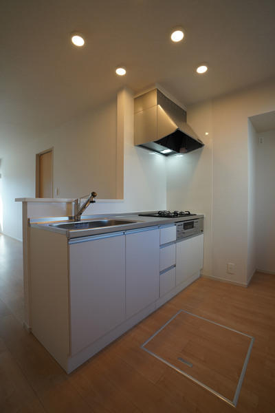 キッチン　同じ建物の別の部屋
