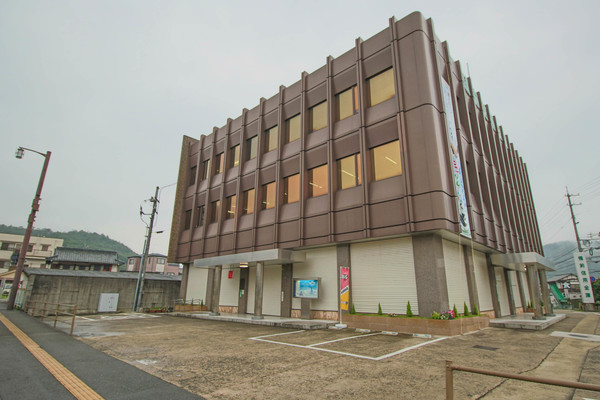 銀行　備前信用金庫本店（銀行）まで1067m