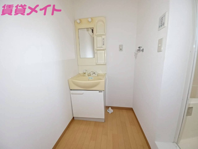 洗面設備　別の部屋の写真を代用しております