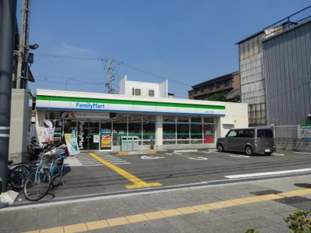 コンビニ　ファミリーマート浜口西一丁目店（コンビニ）まで331m