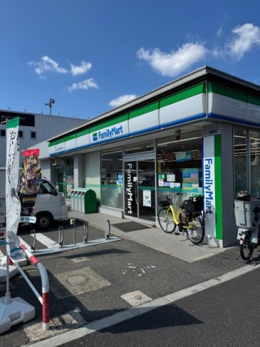 コンビニ　ファミリーマート　大田上池台四丁目店（コンビニ）まで287m