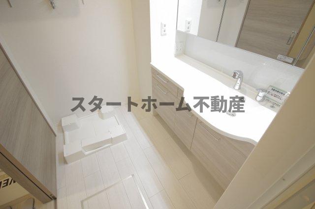 洗面設備　脱衣スペースもあります