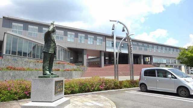 図書館　ツインプラザ図書館（図書館）まで150m