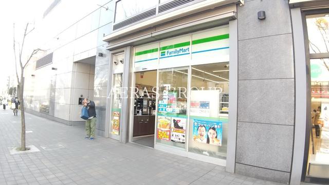 コンビニ　ファミリーマート 墨田錦糸町北口店（コンビニ）まで224m