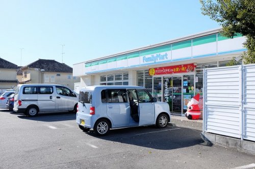 コンビニ　ファミリーマート昭島玉川町店（コンビニ）まで268m