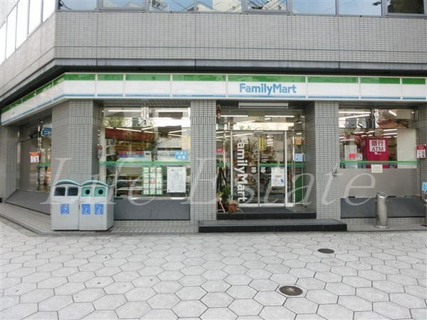 コンビニ　ファミリーマート内本町店（コンビニ）まで71m