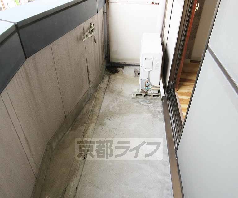 バルコニー　明るいベランダです