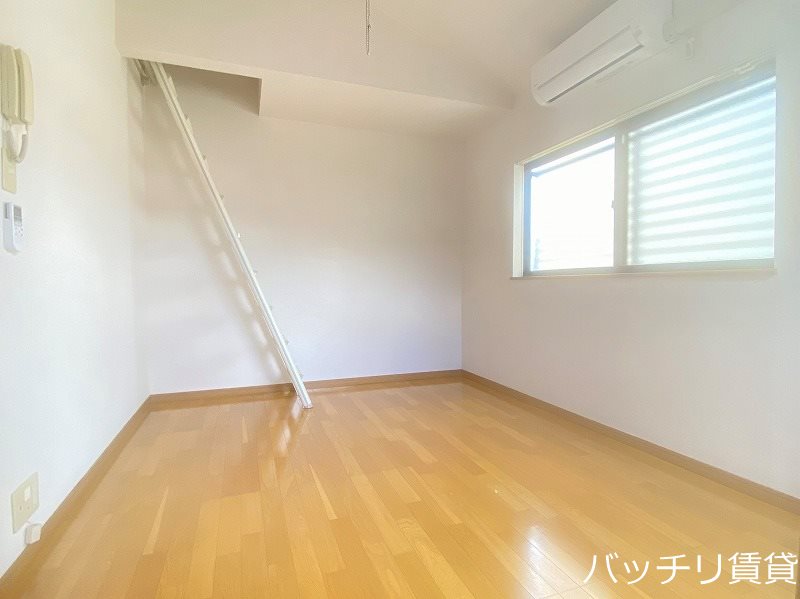 居室・リビング　同型タイプの為、現状を優先いたします