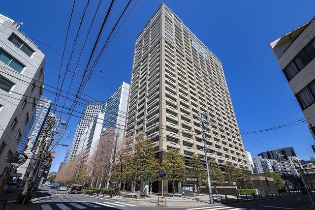 1LDK Mansion in Chiyoda, Tokyo - Image 1