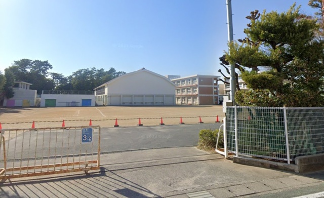 小学校　浜松市立可美小学校（小学校）まで1600m