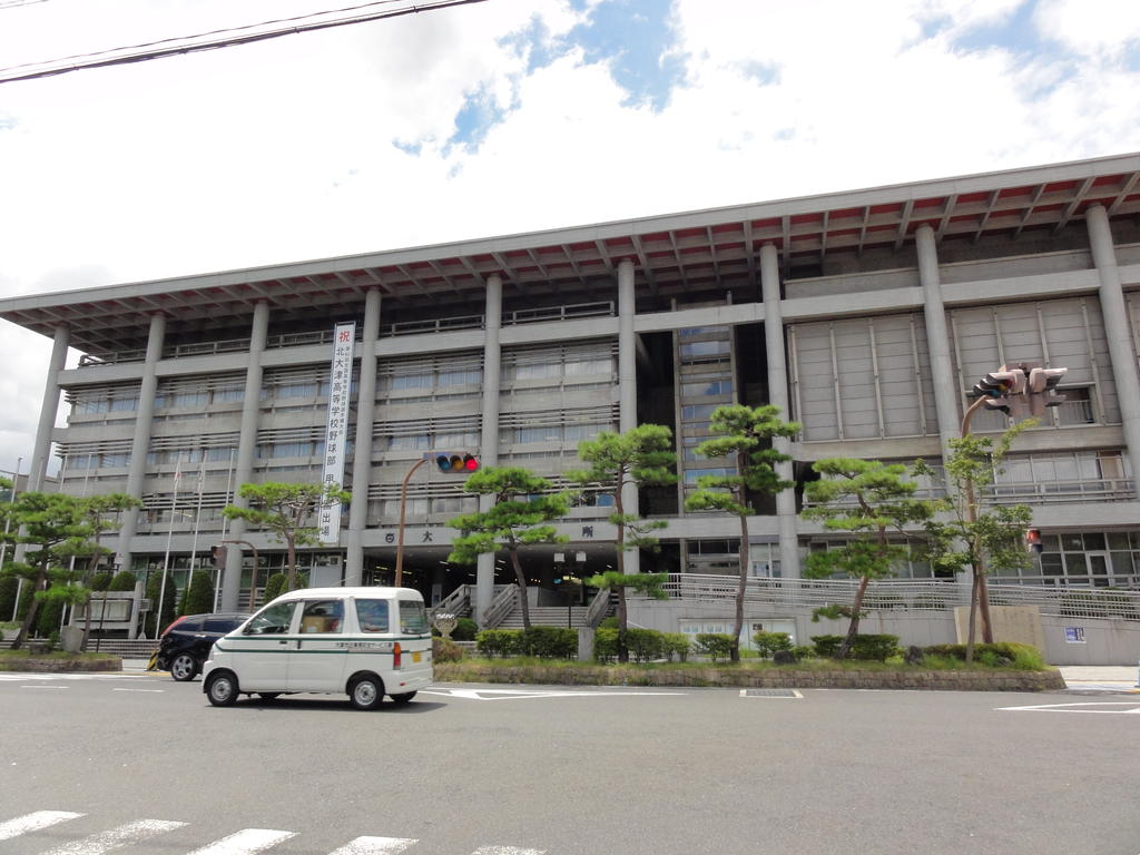 役所　大津市役所（役所）まで852m