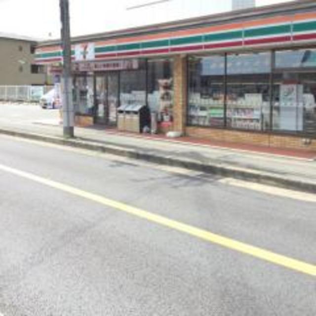 コンビニ　セブンイレブン高槻大蔵司2丁目店（コンビニ）まで629m