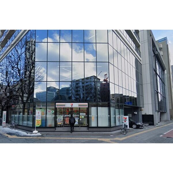 コンビニ　セブンイレブン仙台晩翠草堂前店（コンビニ）まで210m