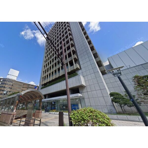 銀行　七十七銀行本店（銀行）まで750m