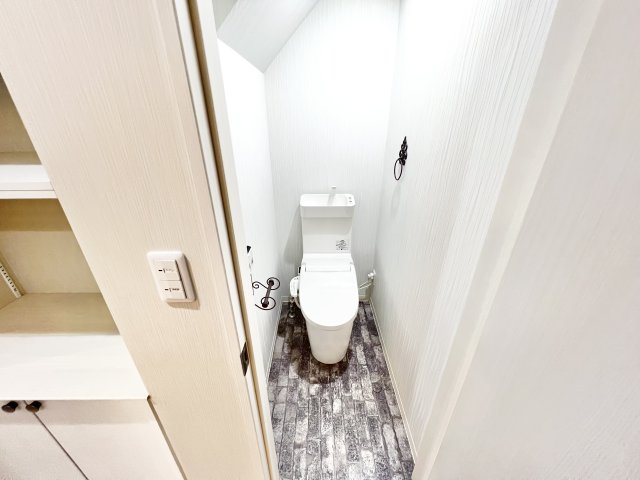 トイレ　※別部屋参考写真