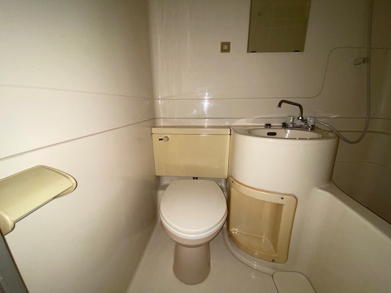 カサクレモナ東館のトイレ写真
