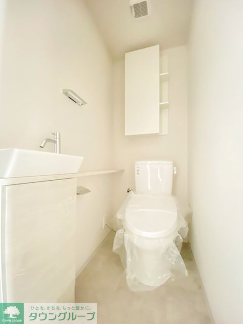 トイレ　※写真は同タイプ住戸です。