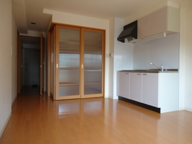 居室・リビング　写真は同マンションの別のお部屋のものです