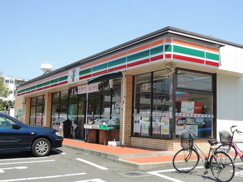 コンビニ　セブンイレブン（コンビニ）まで288m