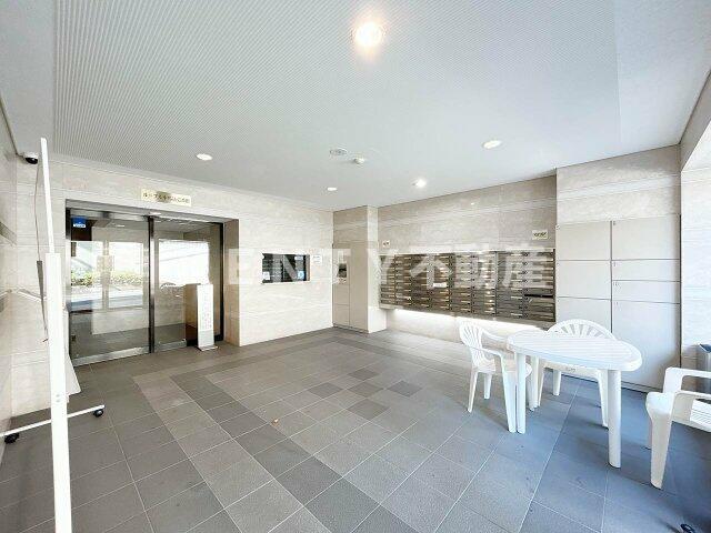 ロビー　建物の内部です