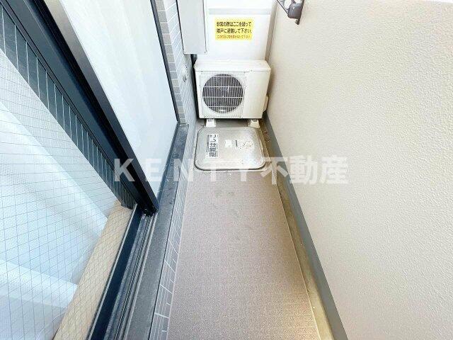 バルコニー　お洗濯にも便利なバルコニー付き