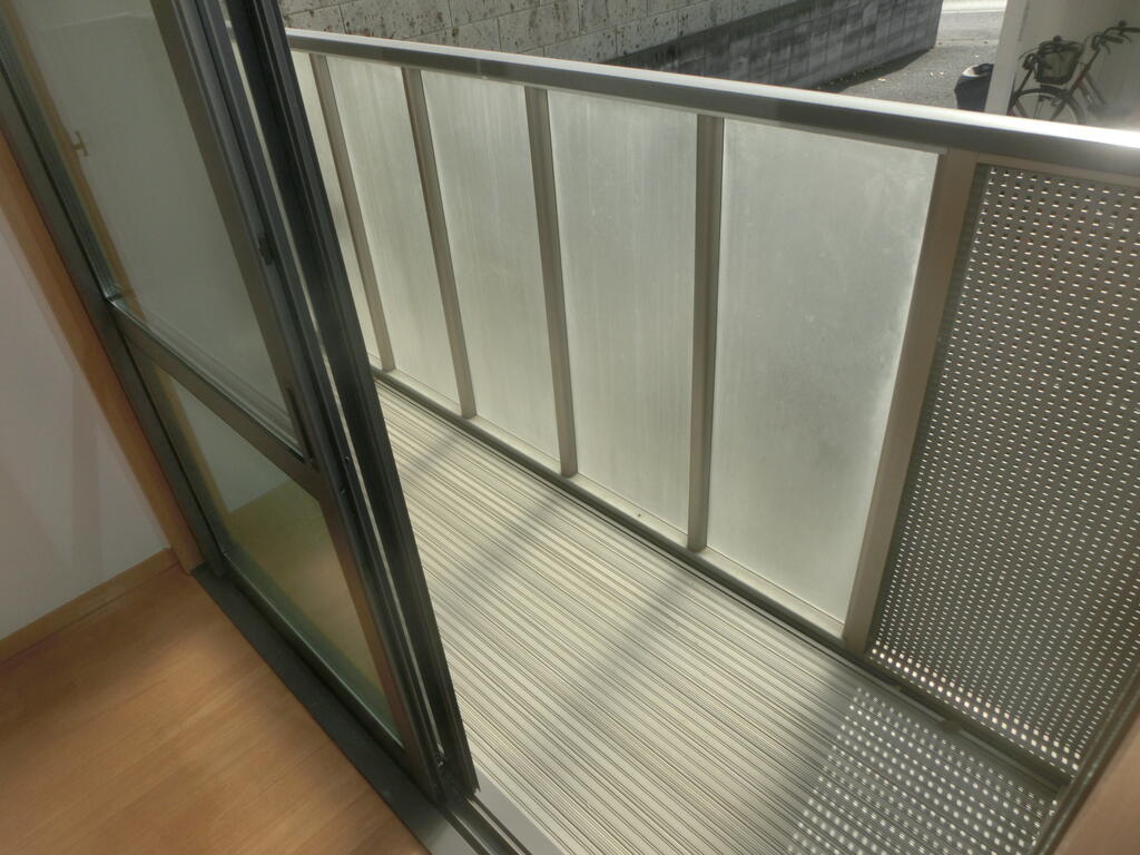 バルコニー　バルコニー