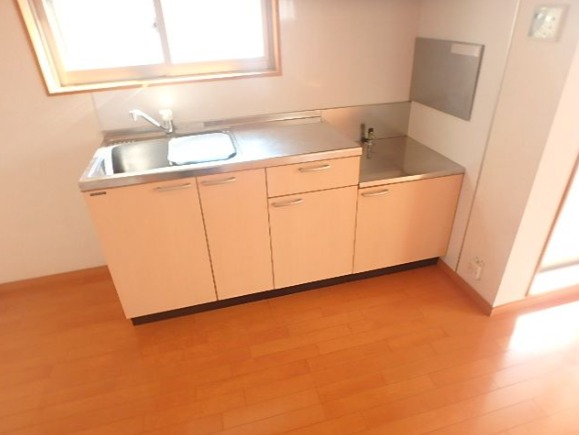 キッチン　こちらにコンロ設置可能です